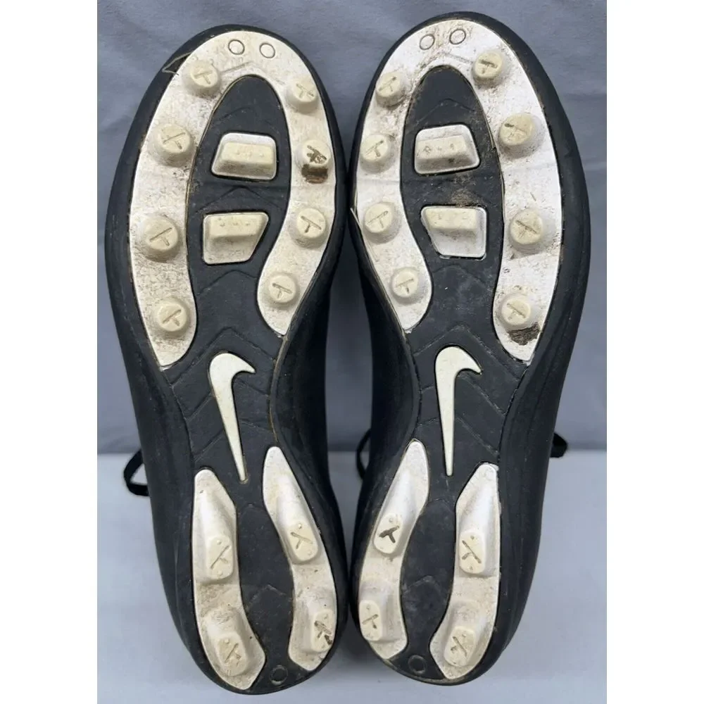 Nike Shoes Youth 4.5 Soccer Cleats Black Bravata Low Swoosh Sneakers‎ Athletic